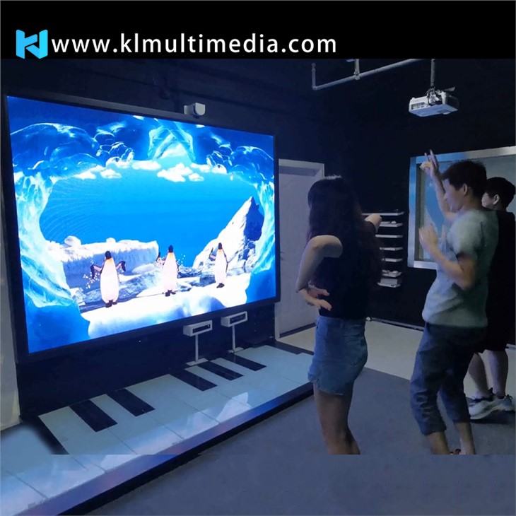 Role-play Game by kinect
