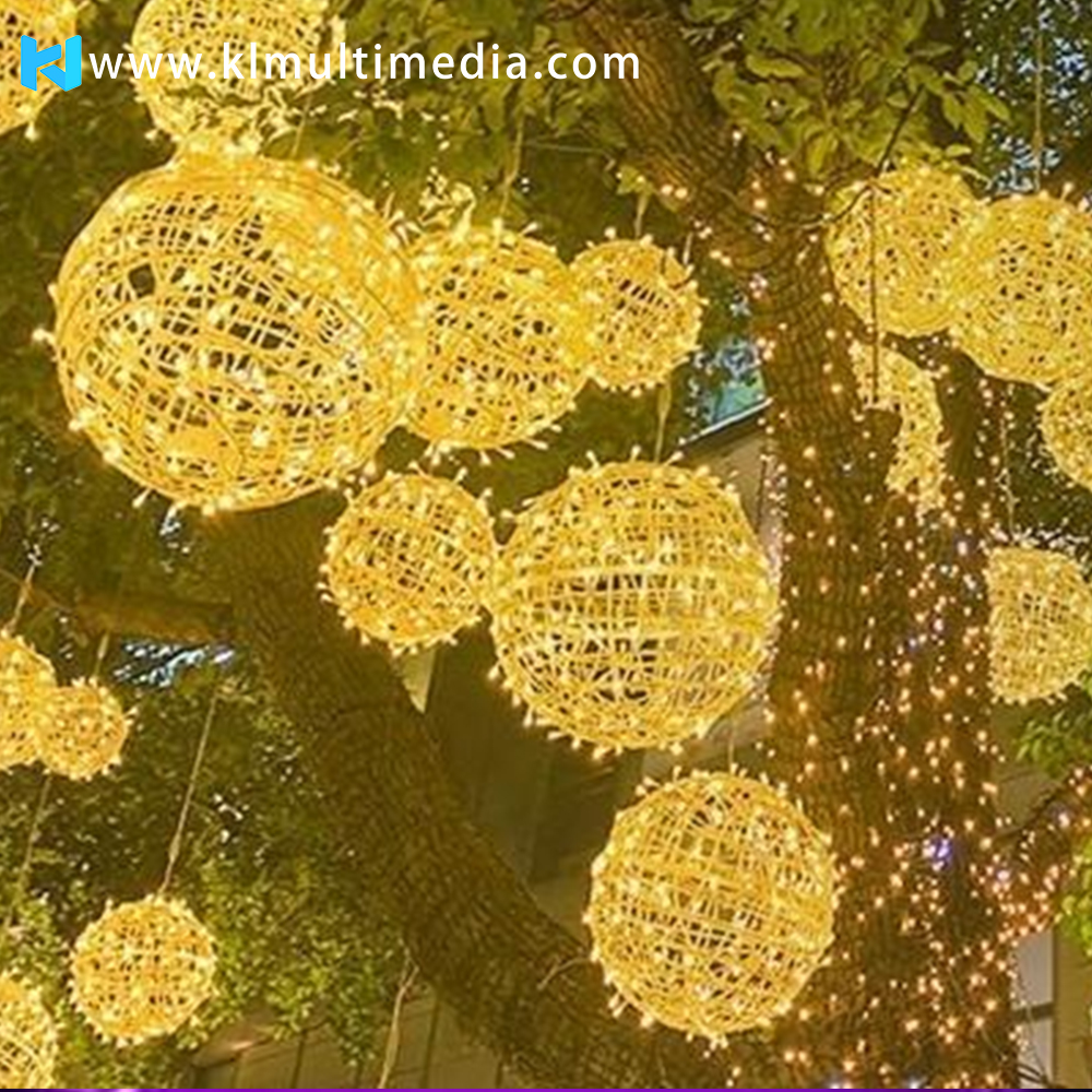 Outdoor decorative lights