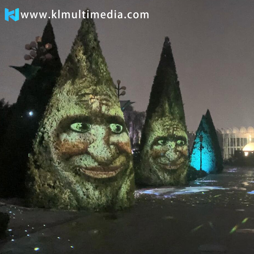 Outdoor Projection Mapping