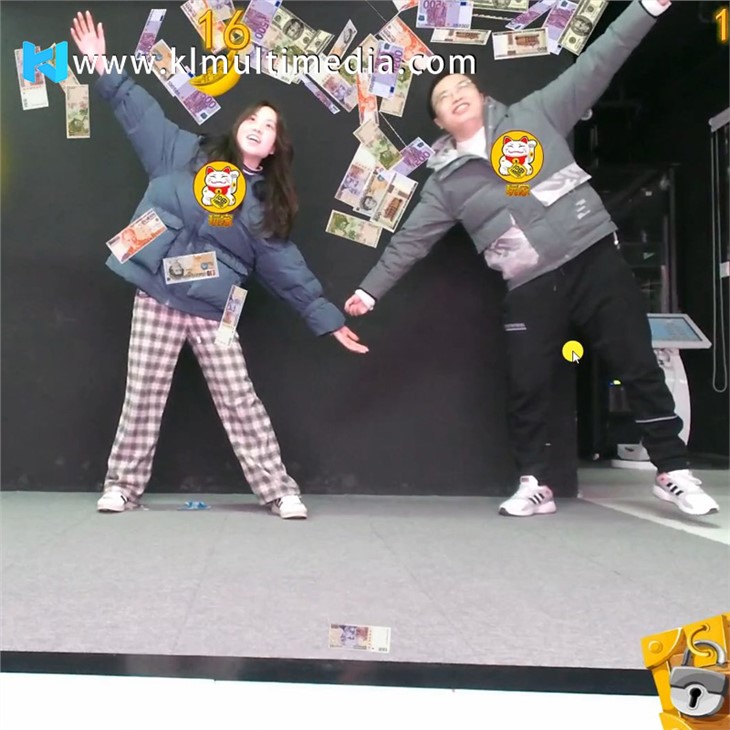 Motion sensing lucky wealth game